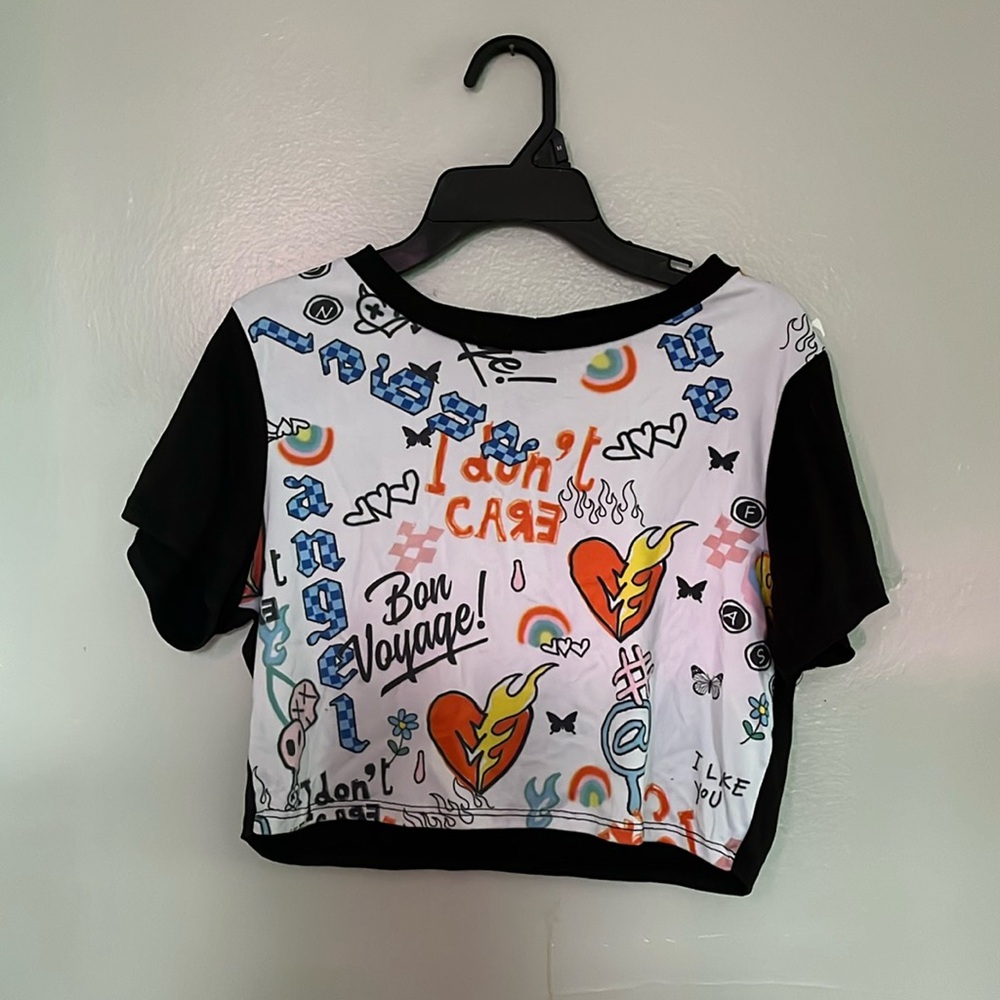 Teenbell; Size medium; crop top